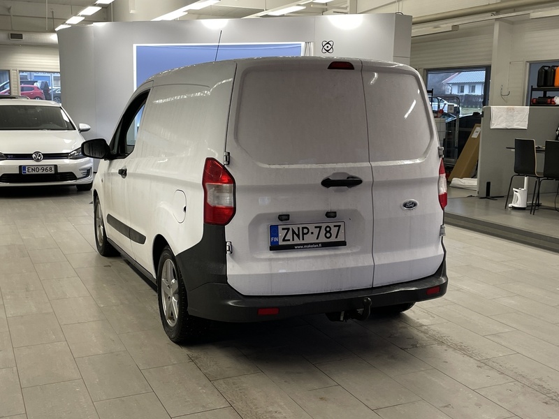 Ford Transit Courier vaihtoauto
