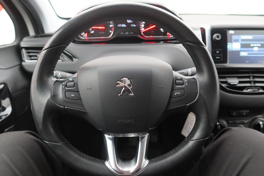 Peugeot 208 vaihtoauto