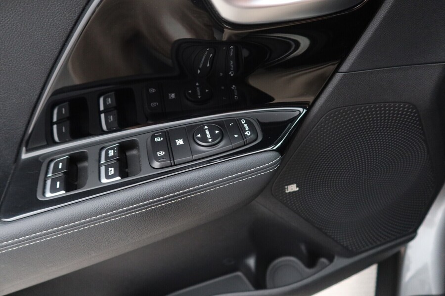 Kia Niro plug-in vaihtoauto