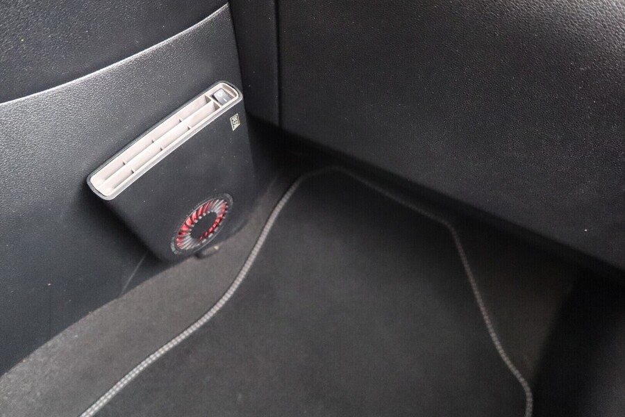 Kia Niro plug-in vaihtoauto