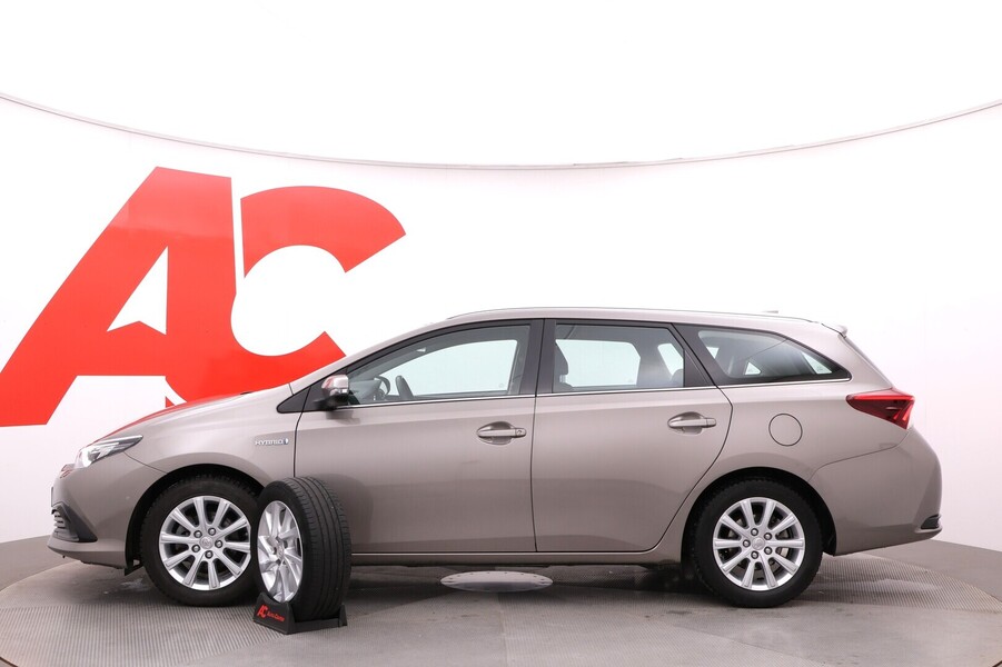 Toyota Auris vaihtoauto