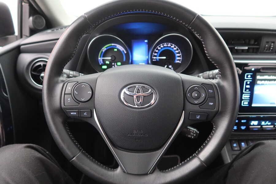 Toyota Auris vaihtoauto