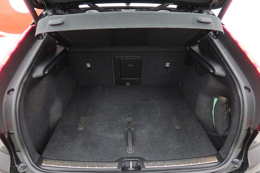 Volvo C40 vaihtoauto