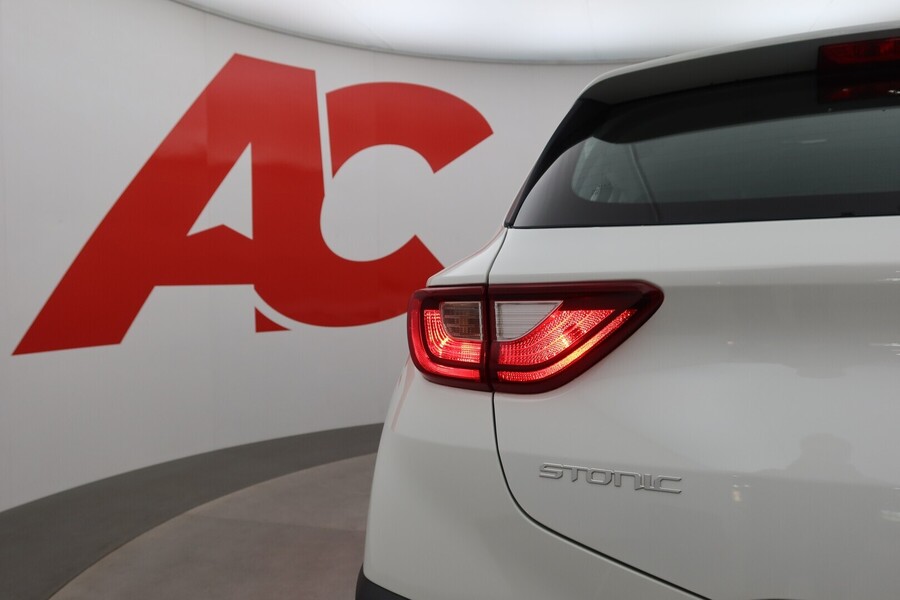 Kia Stonic vaihtoauto