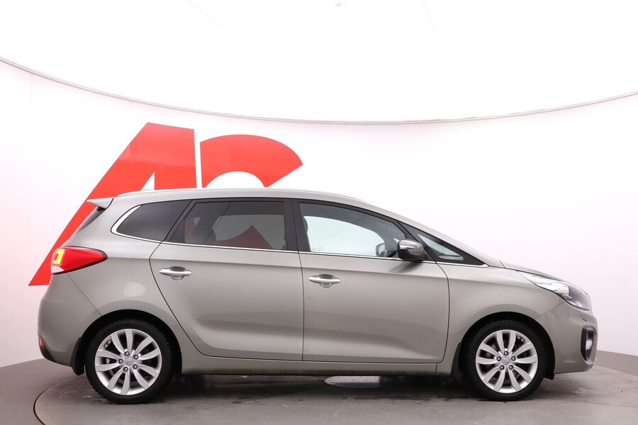 Kia Carens vaihtoauto
