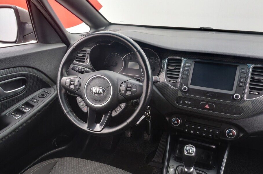 Kia Carens vaihtoauto