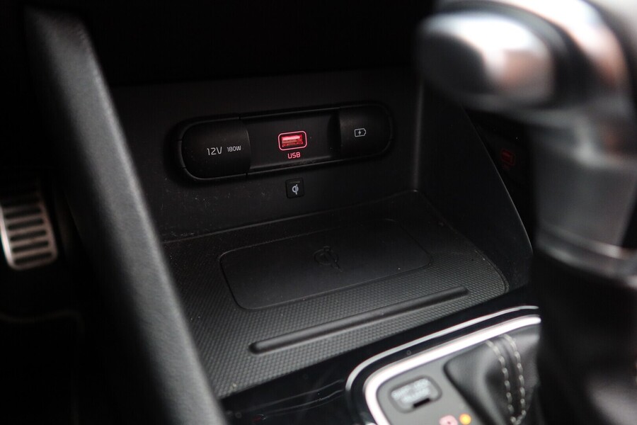 Kia Niro plug-in vaihtoauto