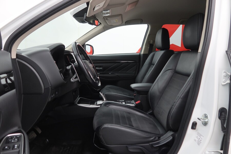 Mitsubishi Outlander PHEV vaihtoauto