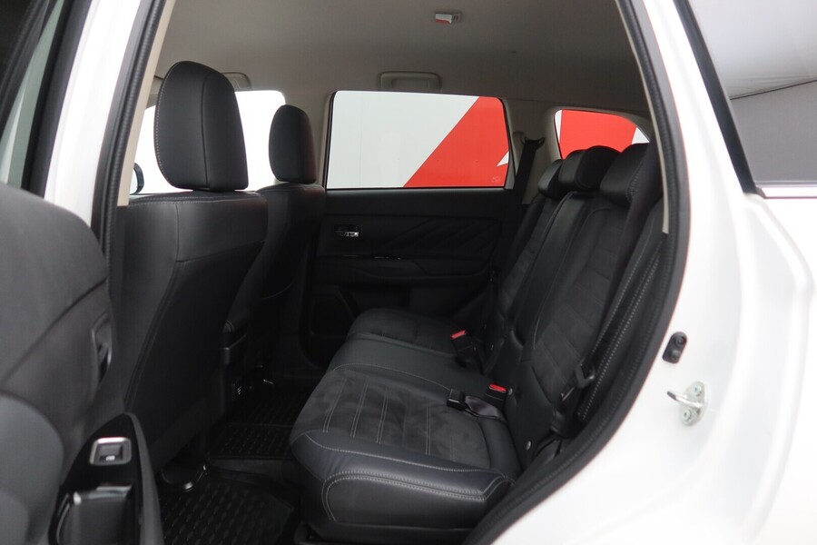 Mitsubishi Outlander PHEV vaihtoauto