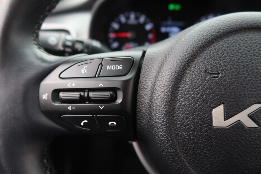 Kia Stonic vaihtoauto