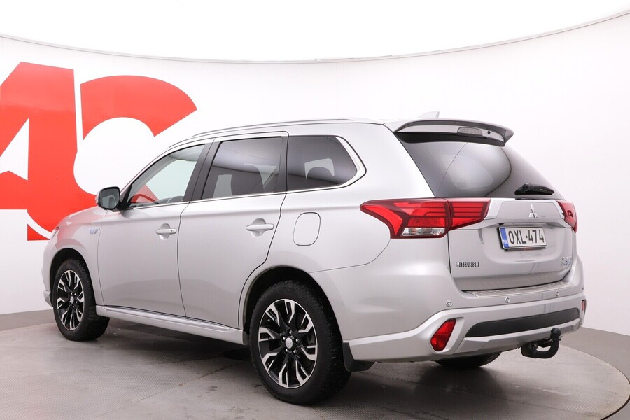 Mitsubishi Outlander PHEV vaihtoauto