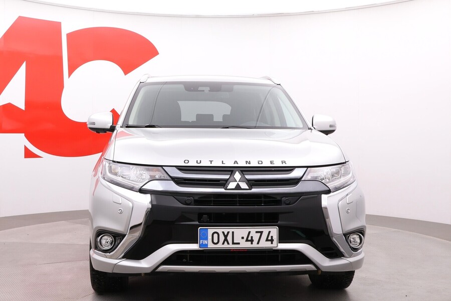 Mitsubishi Outlander PHEV vaihtoauto