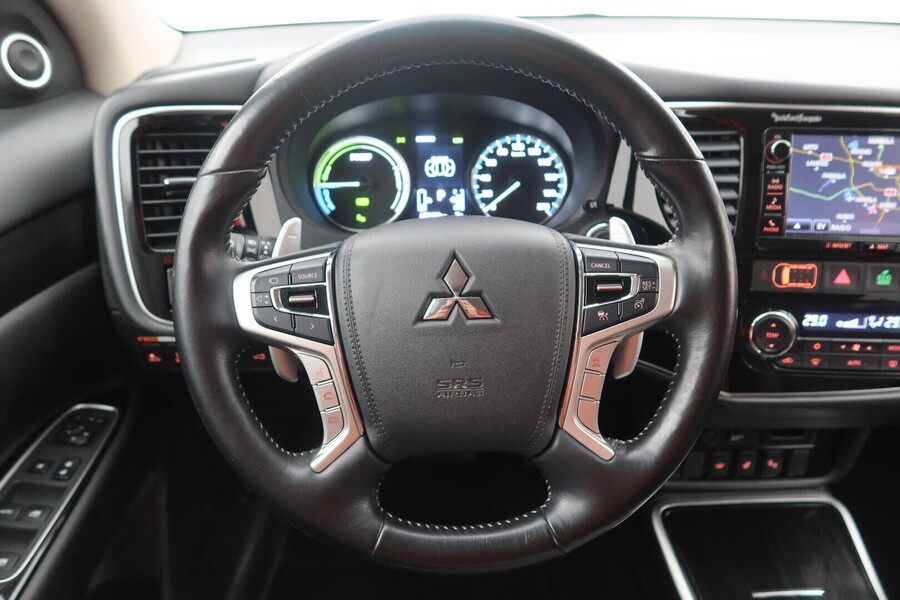 Mitsubishi Outlander PHEV vaihtoauto