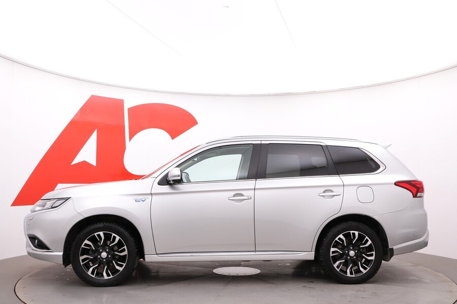 Mitsubishi Outlander PHEV vaihtoauto