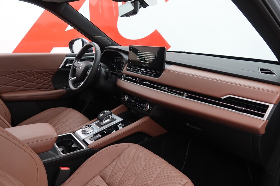 Mitsubishi Outlander vaihtoauto