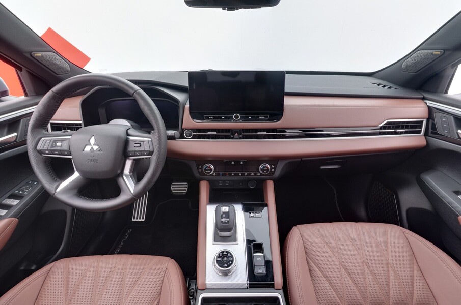 Mitsubishi Outlander vaihtoauto