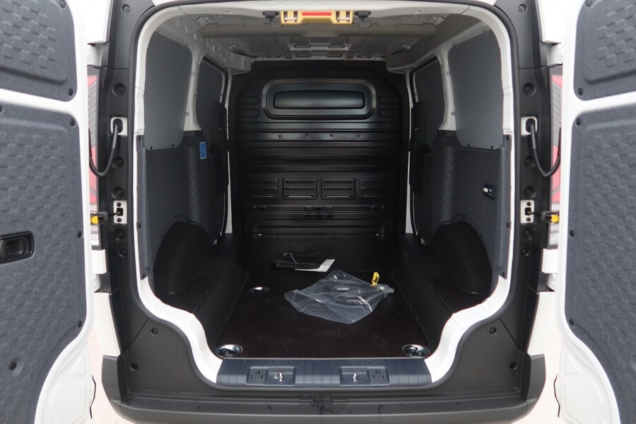 Kia PV5 Cargo vaihtoauto