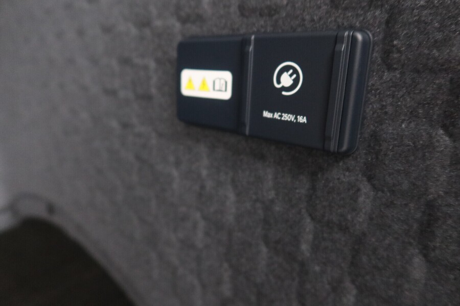 Kia PV5 Cargo vaihtoauto