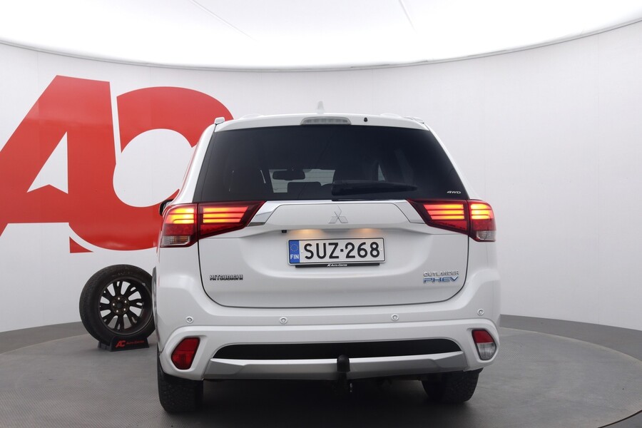 Mitsubishi Outlander PHEV vaihtoauto
