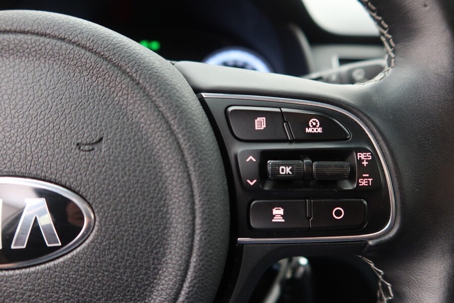 Kia Niro plug-in vaihtoauto