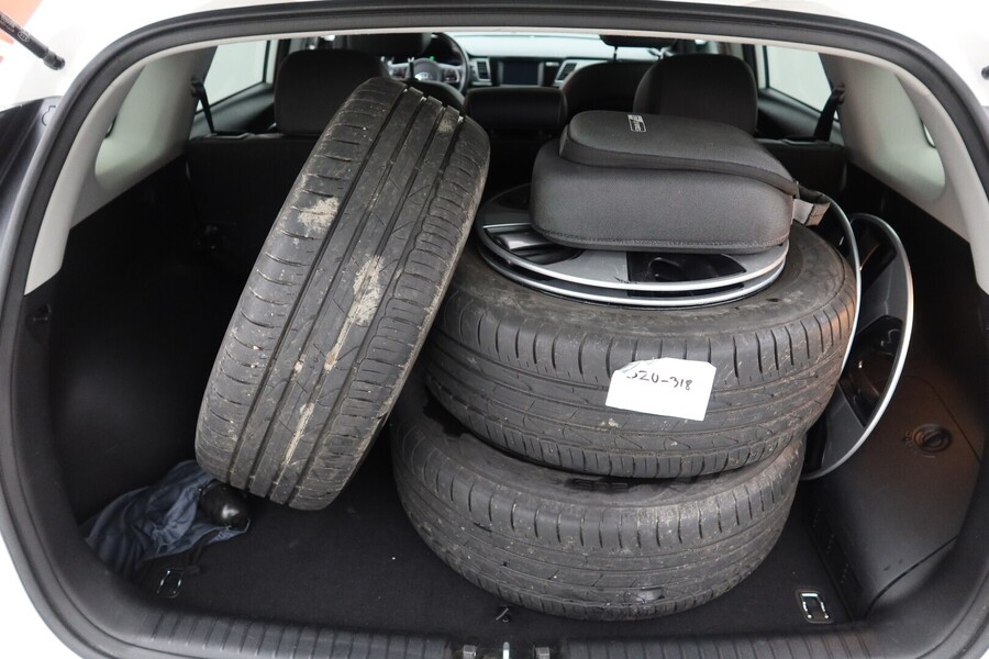 Kia Niro plug-in vaihtoauto