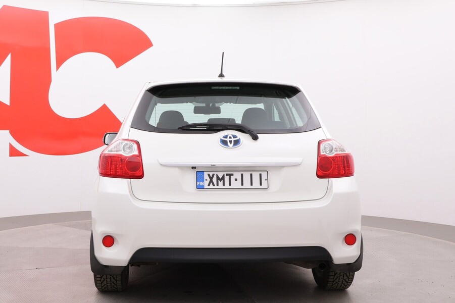 Toyota Auris vaihtoauto