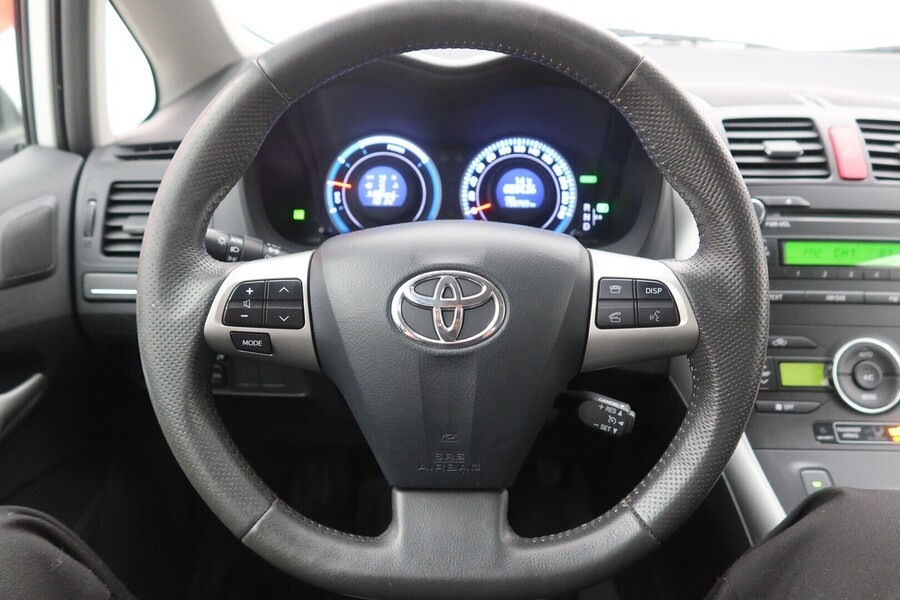 Toyota Auris vaihtoauto