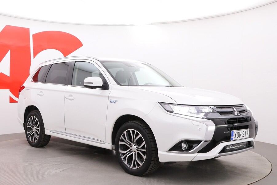 Mitsubishi Outlander PHEV vaihtoauto