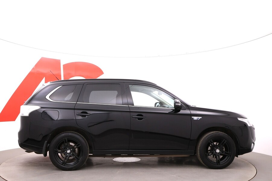 Mitsubishi Outlander PHEV vaihtoauto
