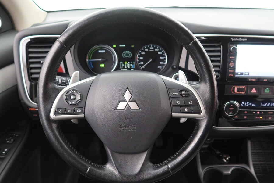 Mitsubishi Outlander PHEV vaihtoauto
