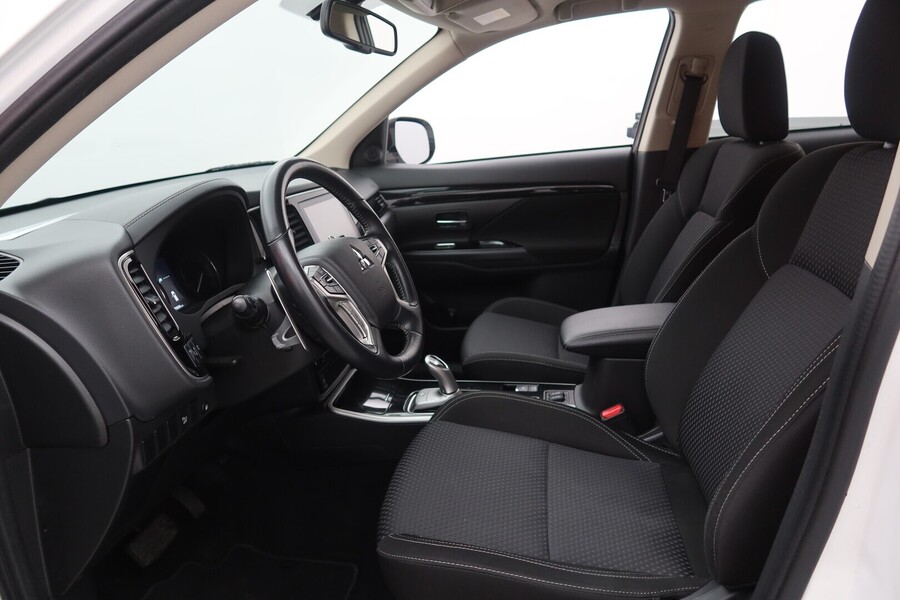 Mitsubishi Outlander PHEV vaihtoauto