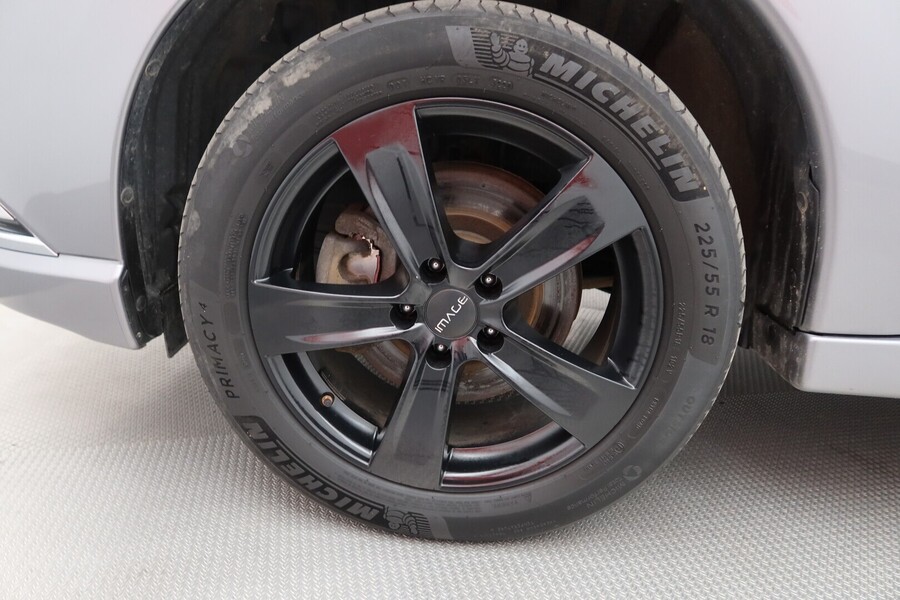 Mitsubishi Outlander PHEV vaihtoauto