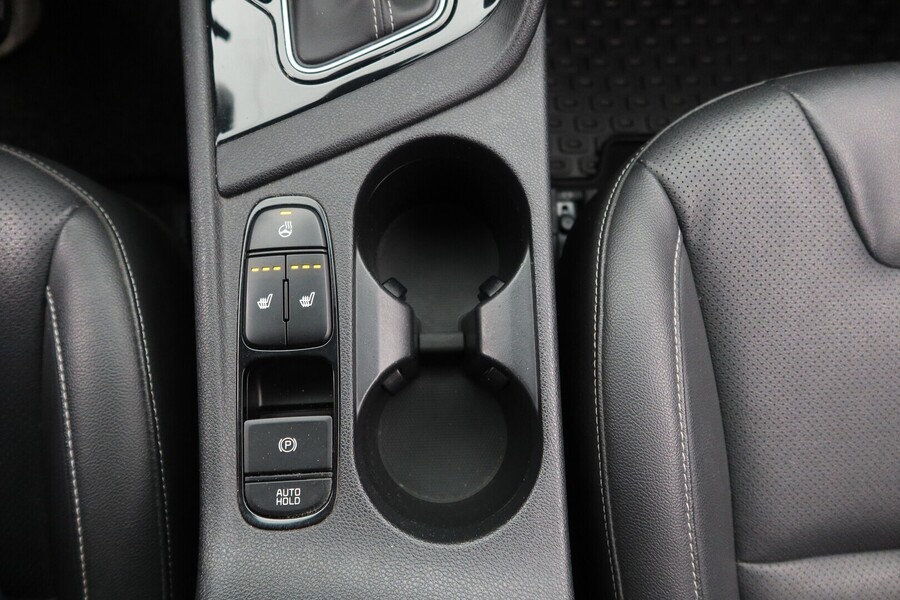 Kia Niro plug-in vaihtoauto