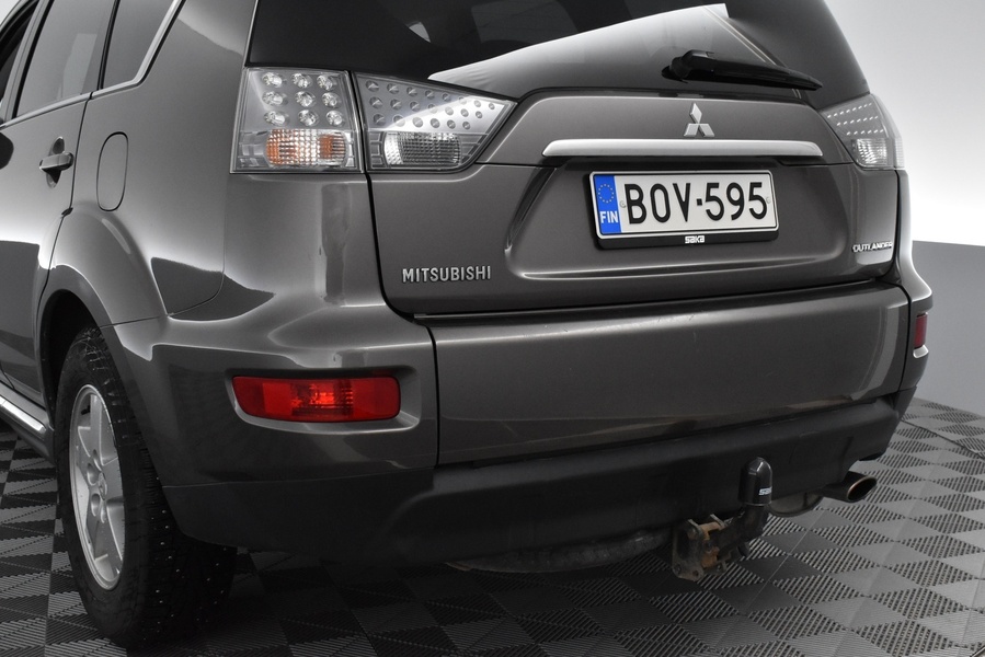 Mitsubishi Outlander vaihtoauto