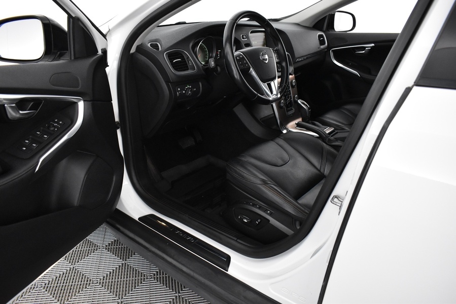 Volvo V40 Cross Country vaihtoauto