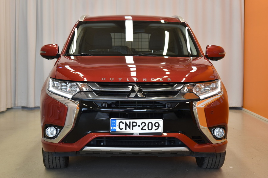 Mitsubishi Outlander PHEV vaihtoauto