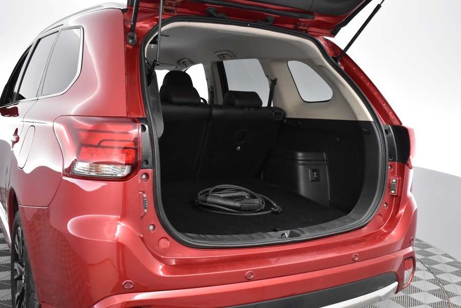 Mitsubishi Outlander PHEV vaihtoauto