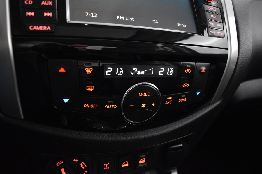 Nissan Navara vaihtoauto