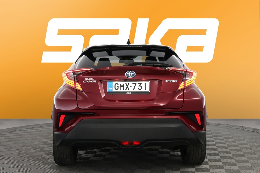 Toyota C-HR vaihtoauto