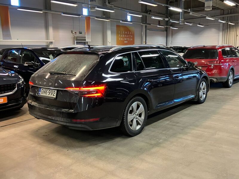 Skoda Superb vaihtoauto