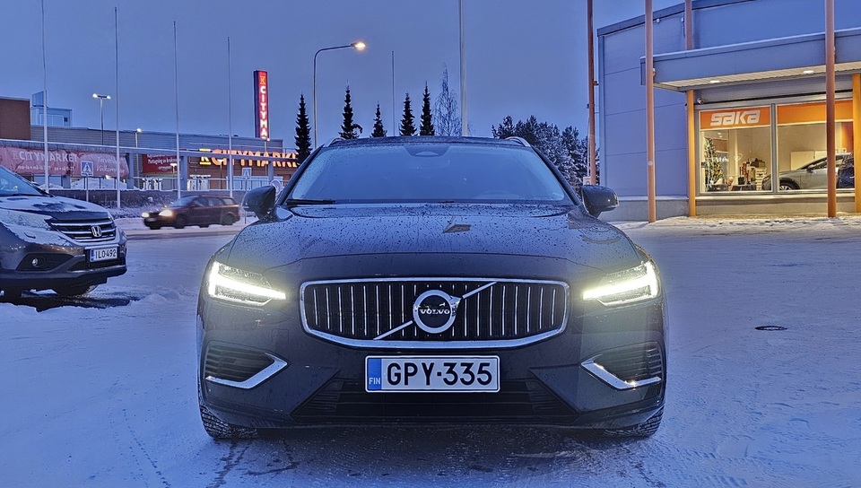 Volvo V60 vaihtoauto