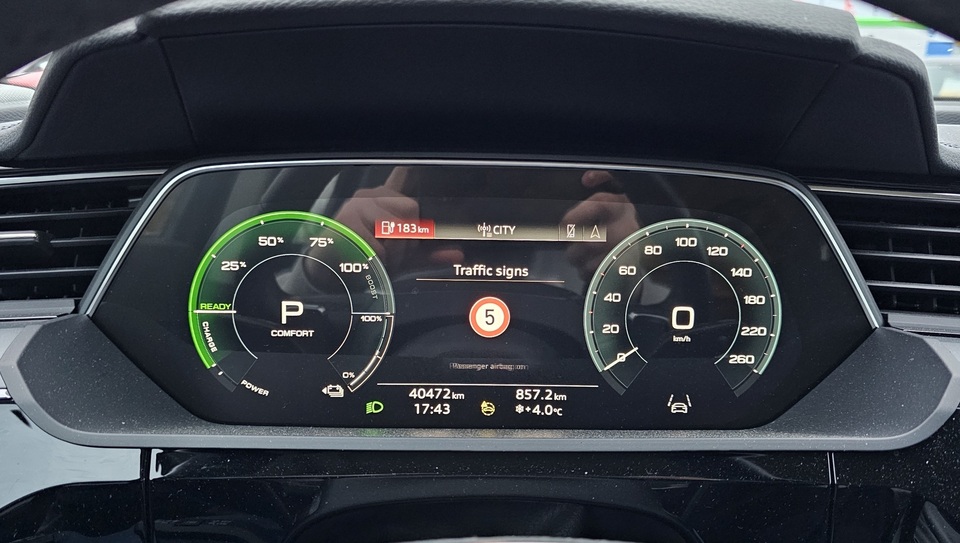 Audi e-tron vaihtoauto