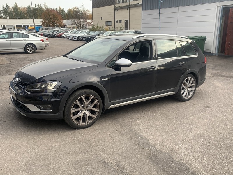 Volkswagen Golf vaihtoauto