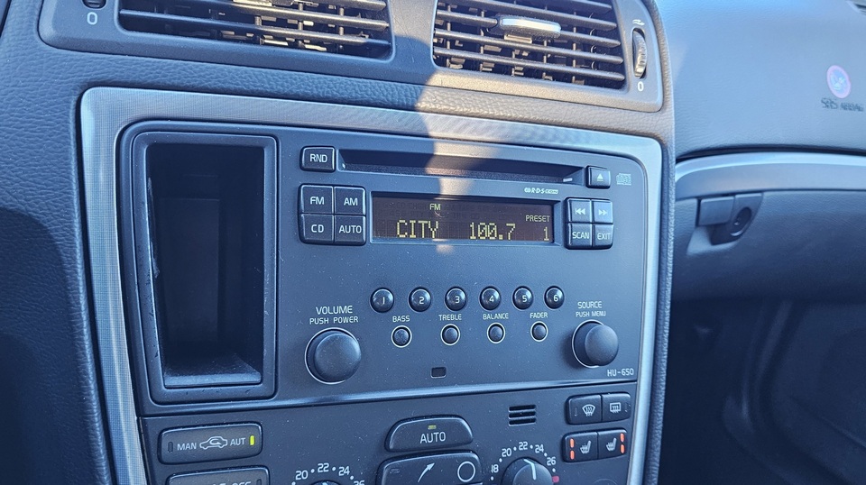 Volvo V70 vaihtoauto