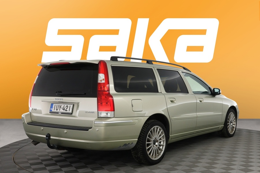 Volvo V70 vaihtoauto