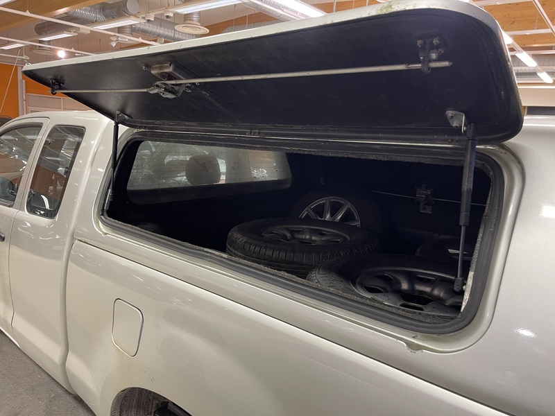 Toyota Hilux vaihtoauto