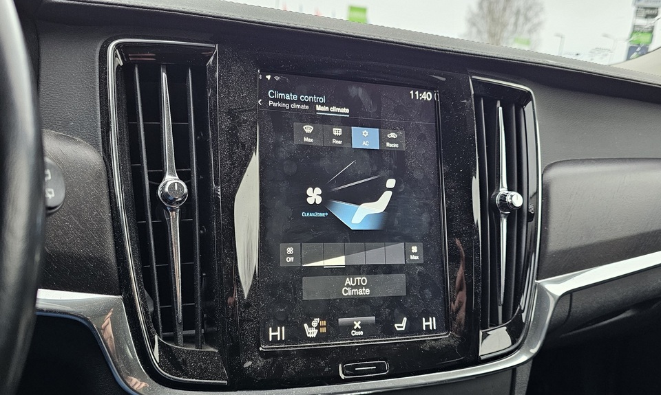 Volvo V90 Cross Country vaihtoauto