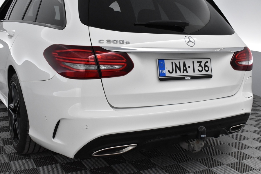 Mercedes-Benz C vaihtoauto