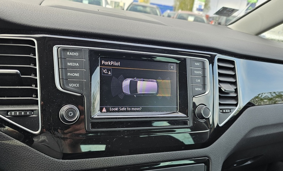 Volkswagen Golf Sportsvan vaihtoauto