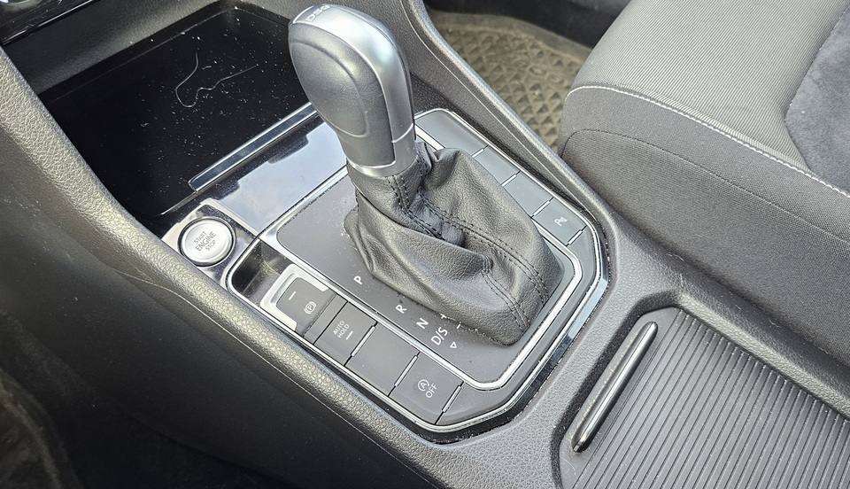 Volkswagen Golf Sportsvan vaihtoauto